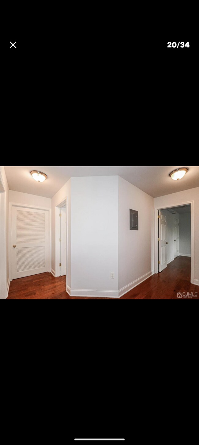 Building Photo - 138 Forest Dr