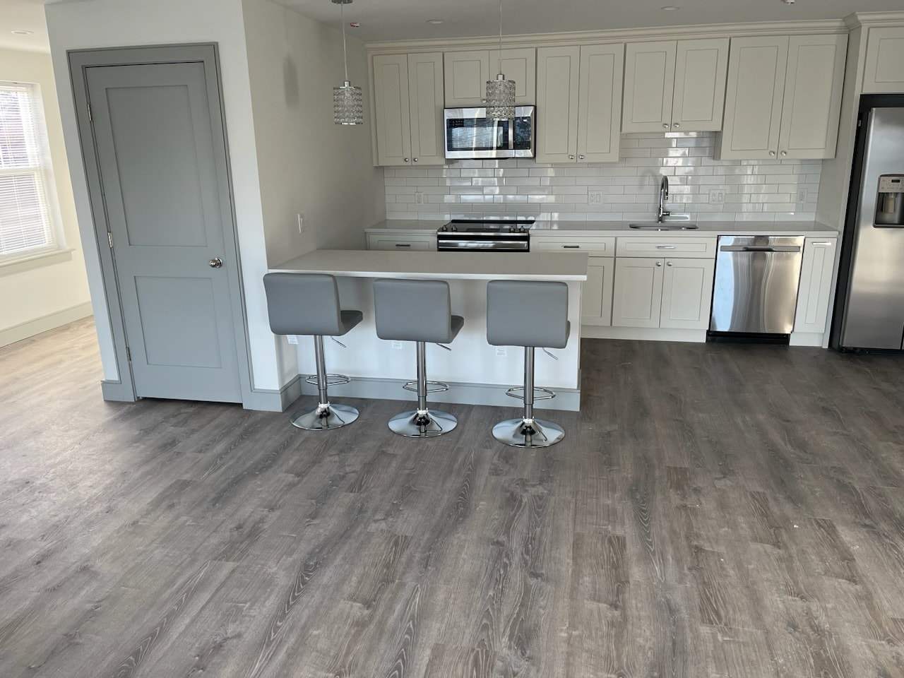 Building Photo - 522 Bridge St