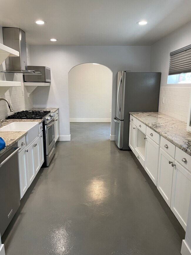 Building Photo - 1222 S Roosevelt St