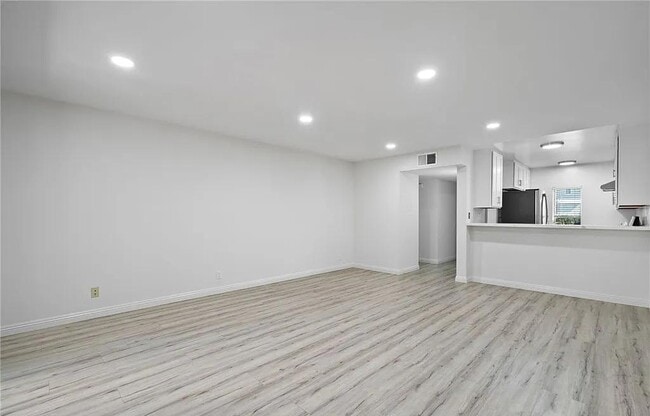 Building Photo - 26 Tangelo