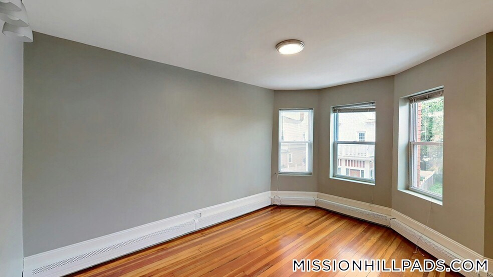 Building Photo - 4A Weld Ave
