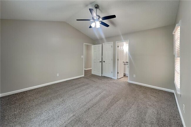 Building Photo - 66 Freestone Ln