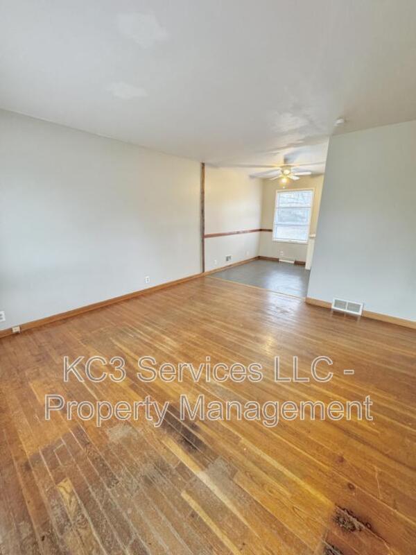 Building Photo - 200 NW 22nd St