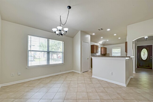 Building Photo - 9006 N Jewel Bend Ln