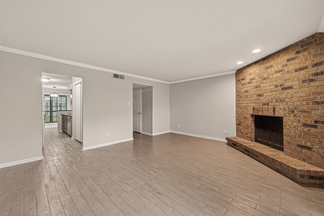 Building Photo - 6631 Wanda Ln