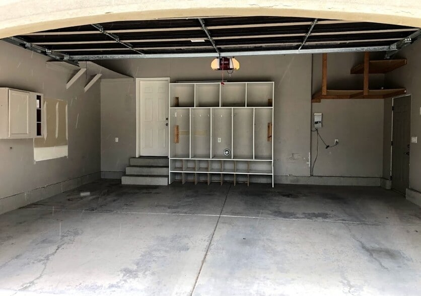 Building Photo - 1327 E 1150 S