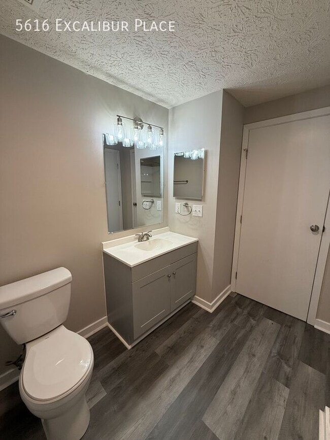 Building Photo - 5616 Excalibur Pl