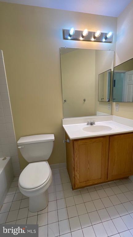 Building Photo - 6125 White Marble Ct