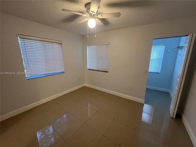 Building Photo - 2496 Centergate Dr