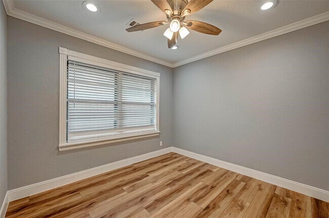 Building Photo - 4038 Cheena Dr