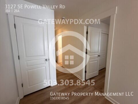 Building Photo - 3127 SE Powell Valley Rd