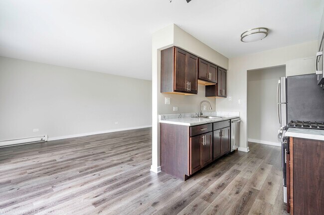 Building Photo - 1305 Turtle Creek Cir