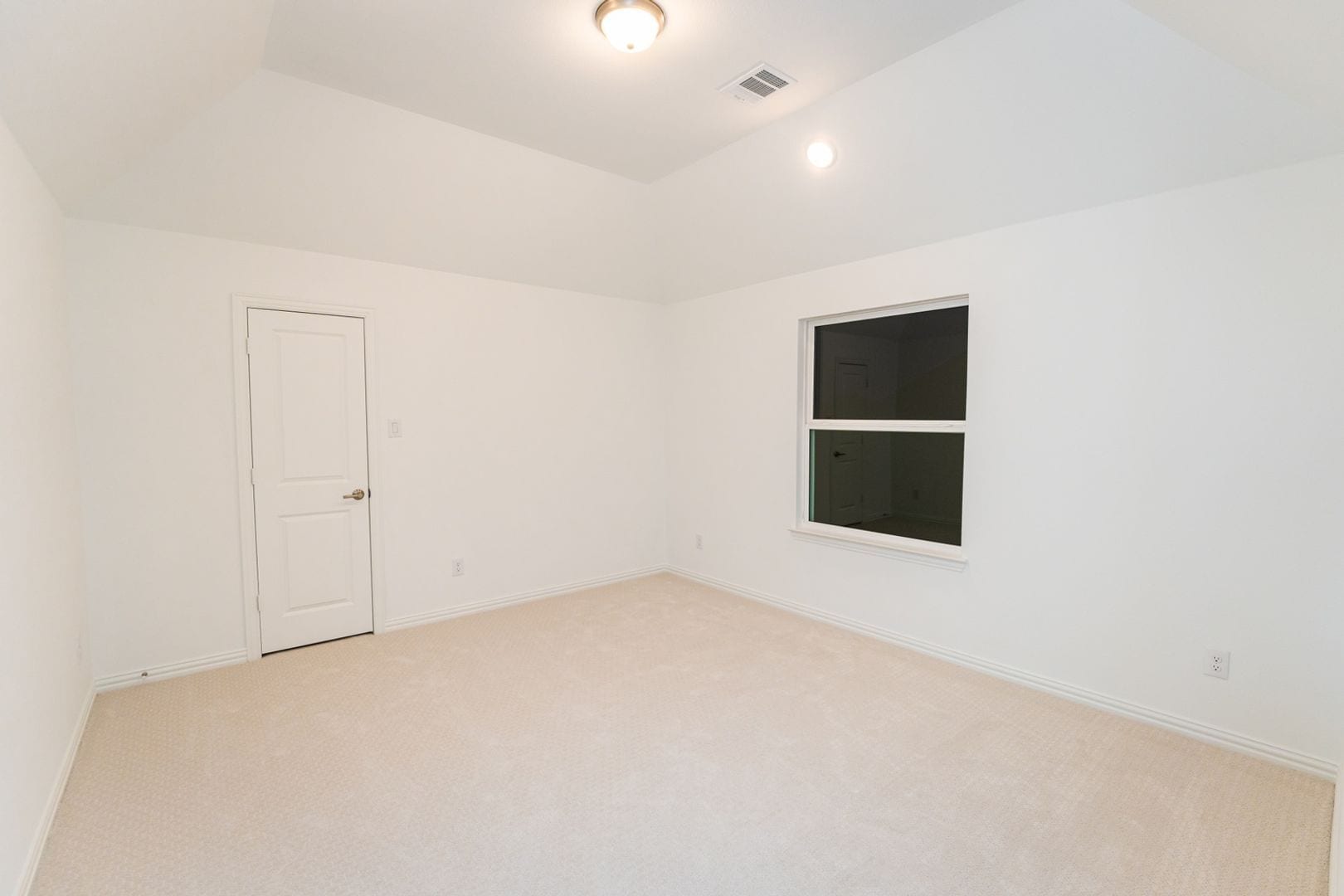 Building Photo - 1066 Lindsay Ln