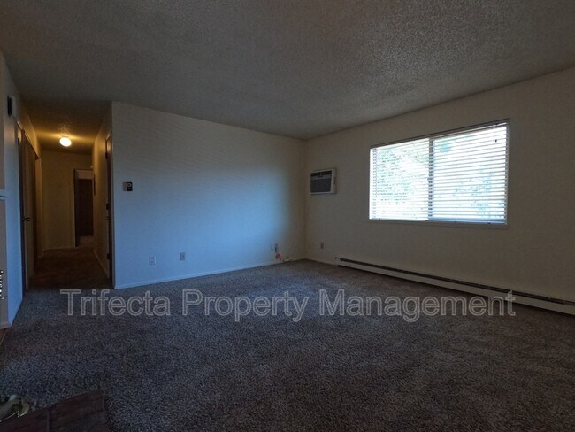 Building Photo - 1644 E Pitkin St