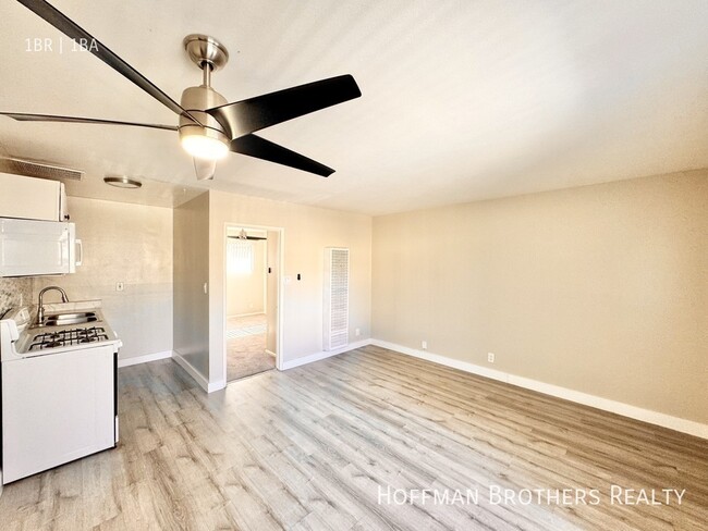 Building Photo - 2509 S Denison Ave