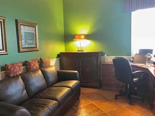 Building Photo - 2/2 POOL HOME - ROSEDALE COUNTRY CLUB - CLOSE TO SHOPPING/BEACHES