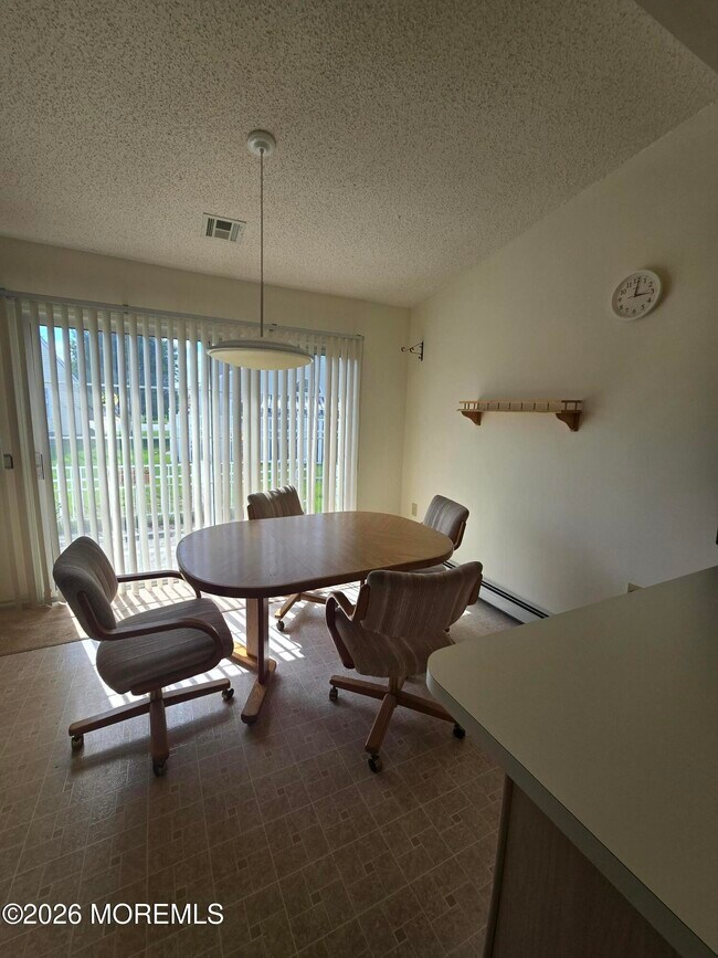 Building Photo - 4 Cordoba Ct