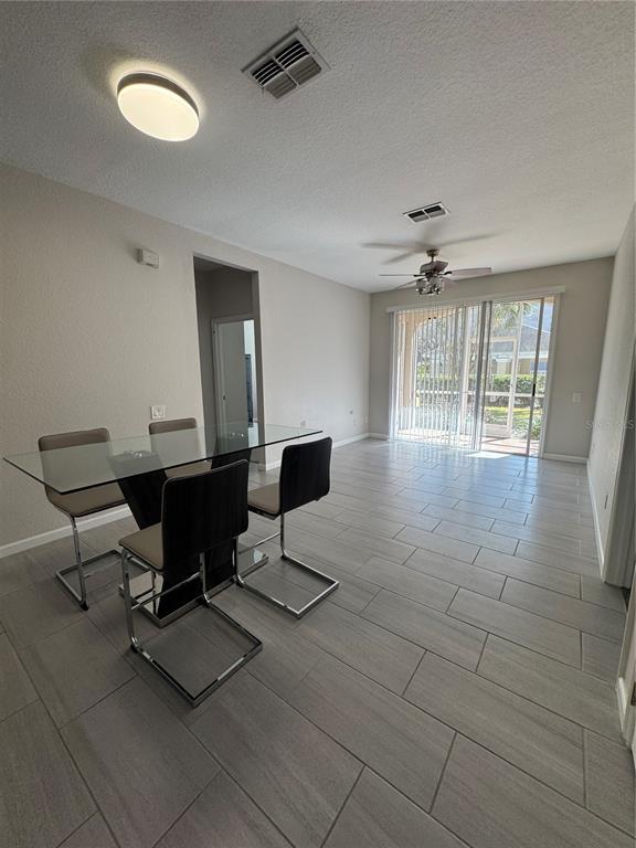 Building Photo - 1212 S Hiawassee Rd