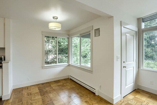 Building Photo - 15536 27th Ave NE