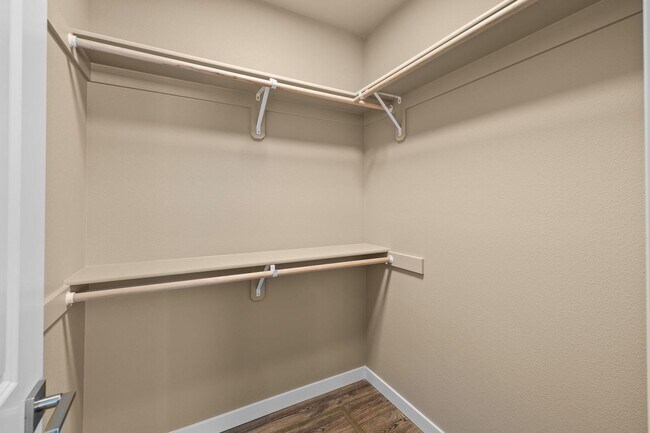 Building Photo - Brand New Stunning 3 Bed/2.5 Bath Townhouse-Old Farm District