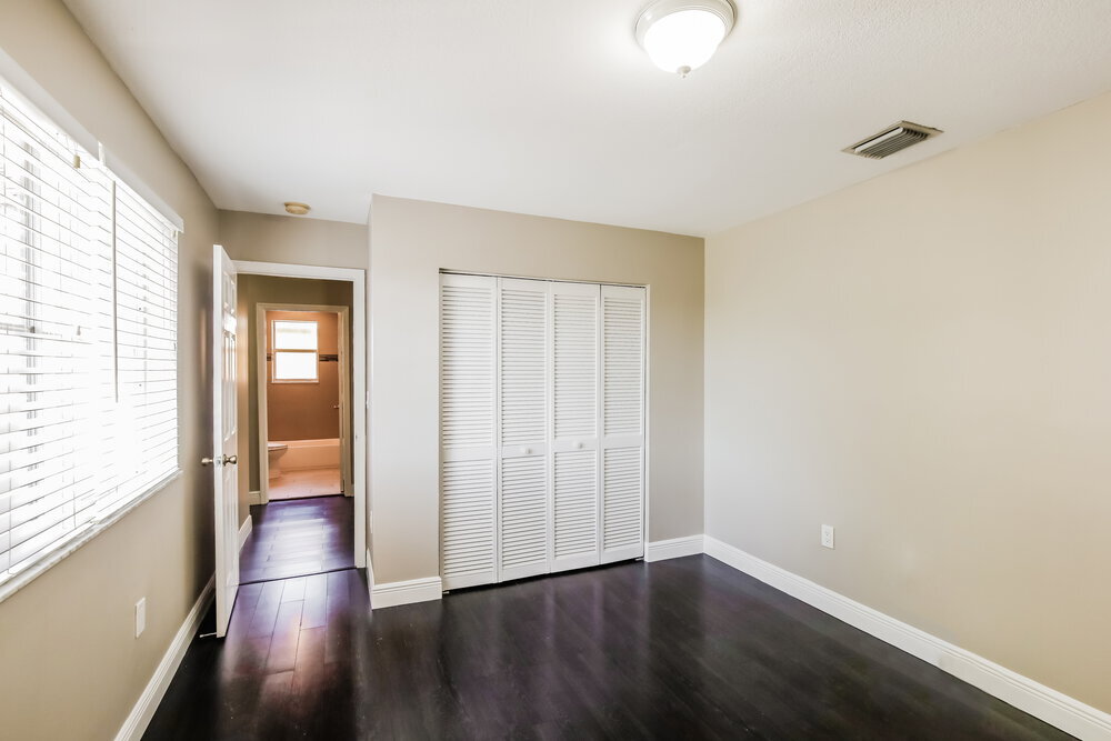 Building Photo - 15618 SW 112th Dr