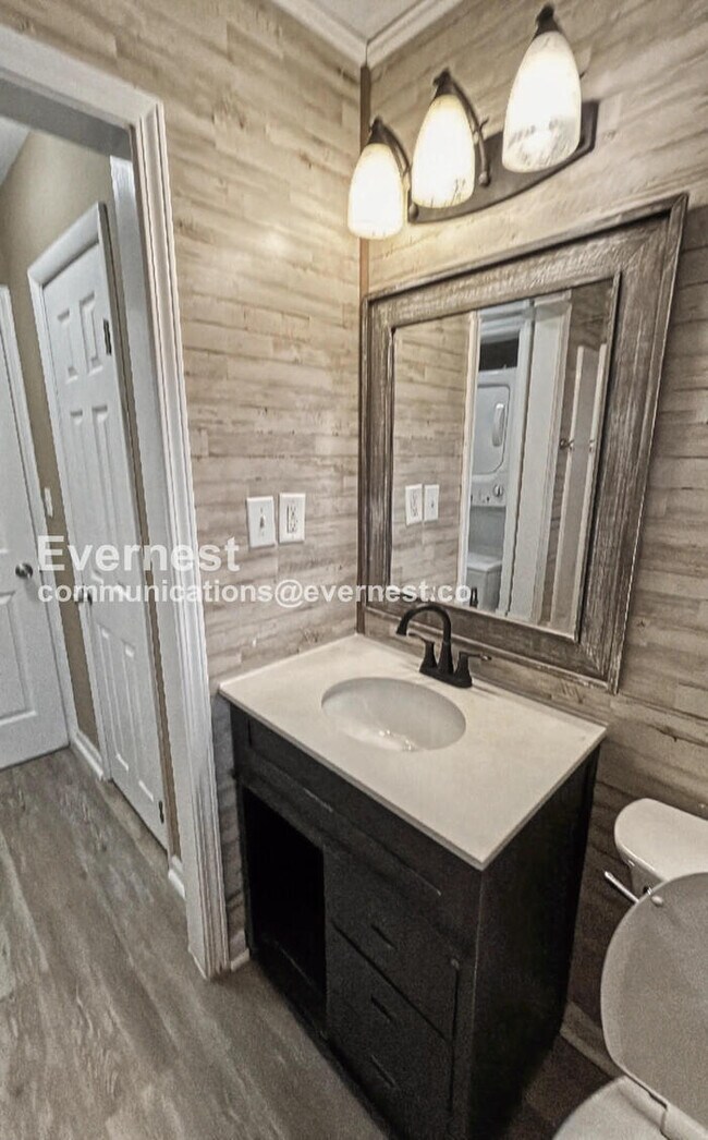 Building Photo - 4756 Hand Ln