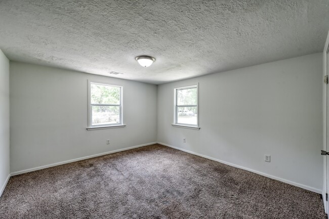 Building Photo - 29906 Hunters Rd