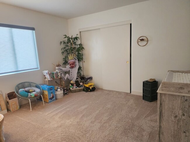 Building Photo - Gorgeous 4 Bedroom Home in Temecula with R...