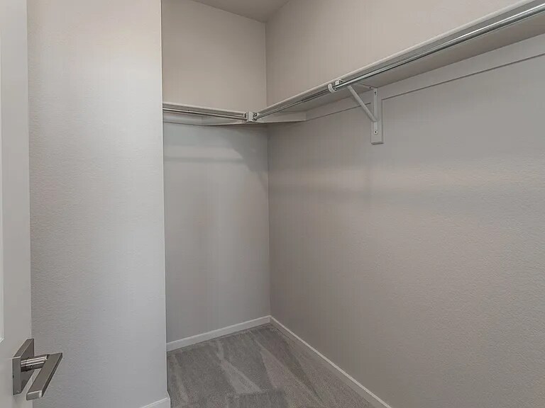 Building Photo - 6039 Red Barn Rd