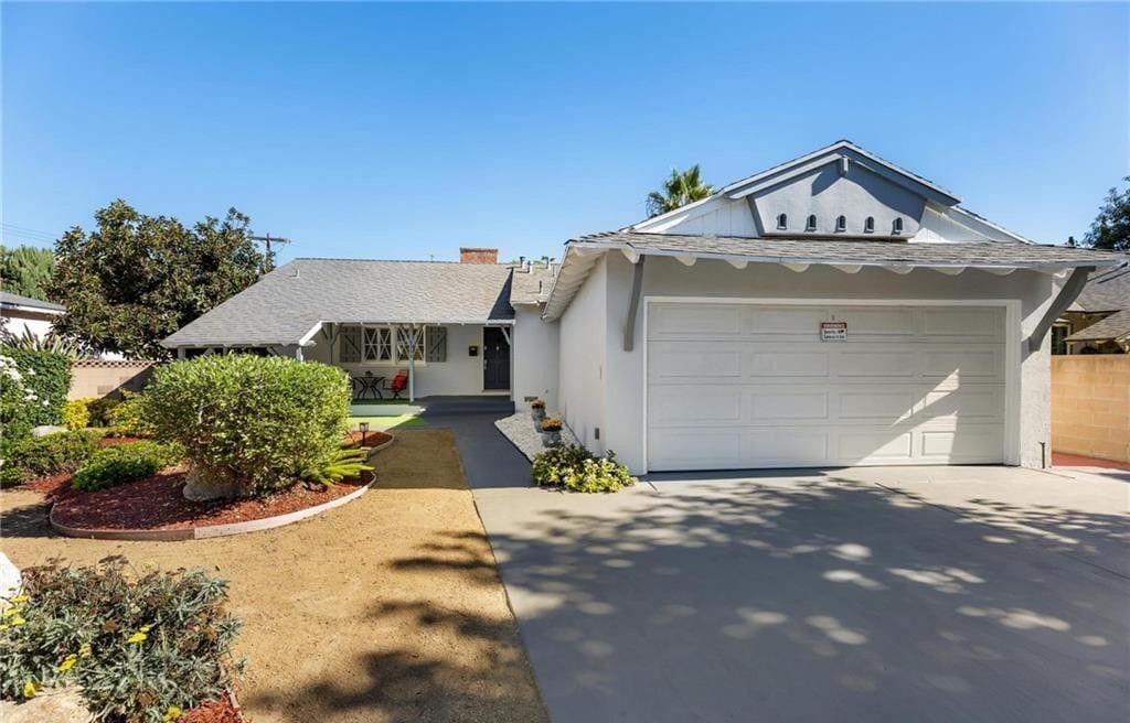 Building Photo - 8356 Vanalden