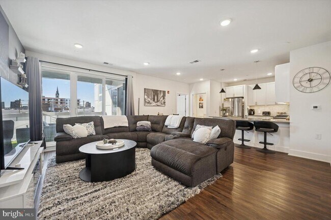 Building Photo - 1148 N 2nd St