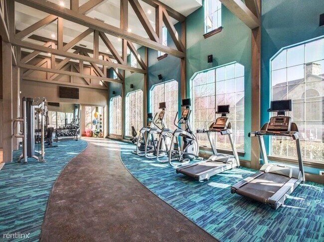 Building Photo - 1 br, 1 bath Condo - 2701 N Grapevine Mill...