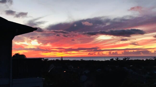 Building Photo - Ocean, Mountains & Sunset Views - 27 PV Panels