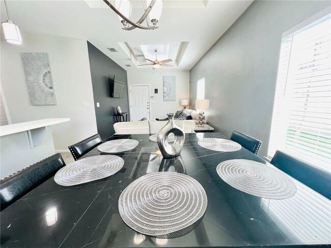 Building Photo - 16 Magnolia Ave