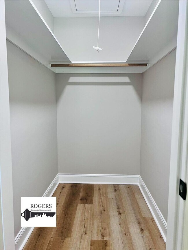 Building Photo - Four BR Available in Creedmoor