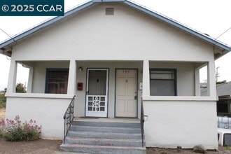 Building Photo - 5918 Alameda Ave