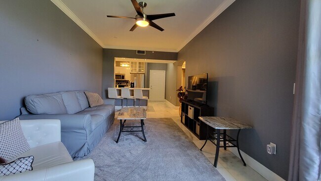 Building Photo - Luxury Condo On The Top Floor at Solé in Flagler Village