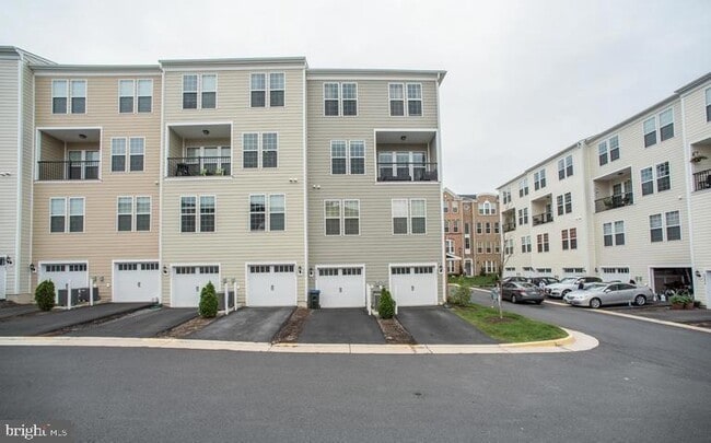 Building Photo - 19972 Abram Ter