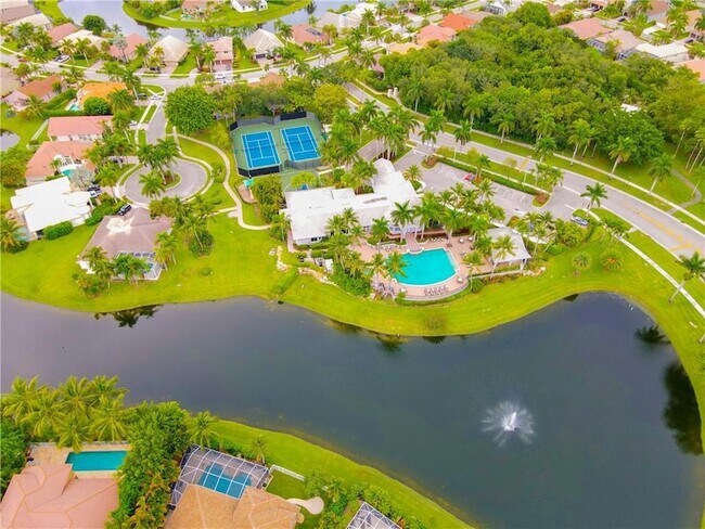 Building Photo - 20107 Ocean Key Dr