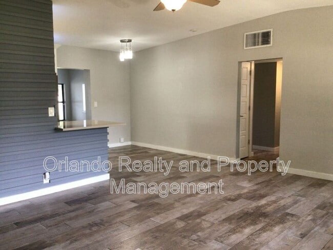 Building Photo - 520 Sunrise Dr