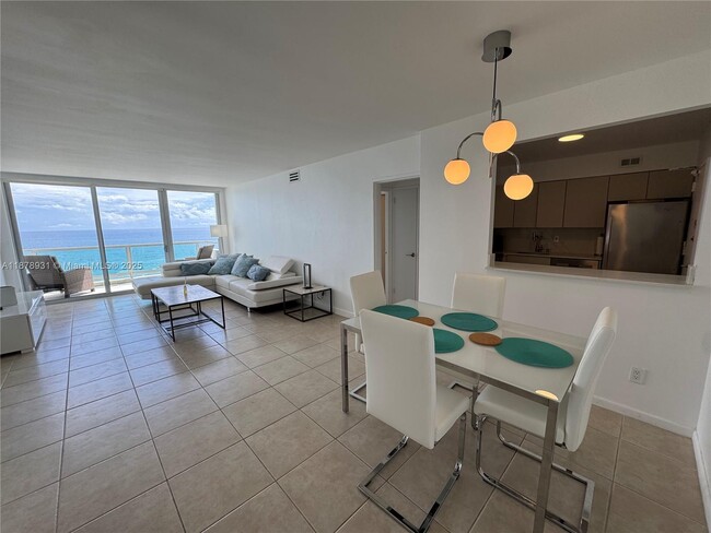 Building Photo - 5161 Collins Ave