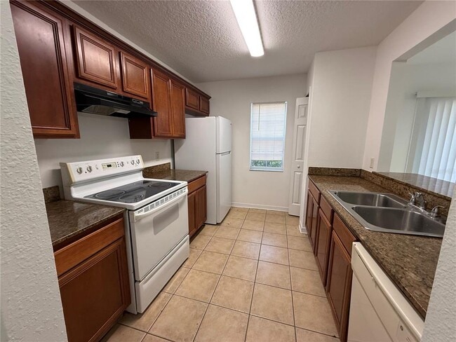 Building Photo - 201 Drawbridge Ln