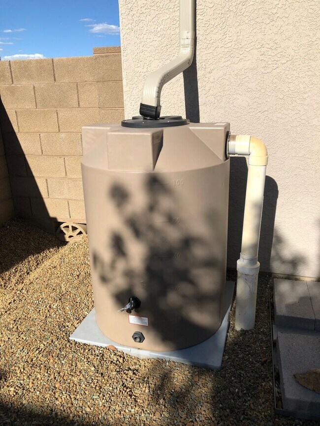 Building Photo - Three Bedroom in Saddlewood ~ North Prescott