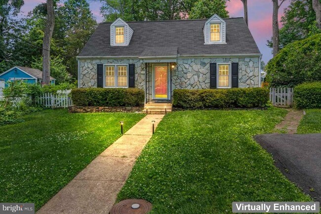 Building Photo - 7312 Poplar Ct