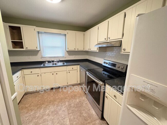 Building Photo - 343 Old Greenville Hwy