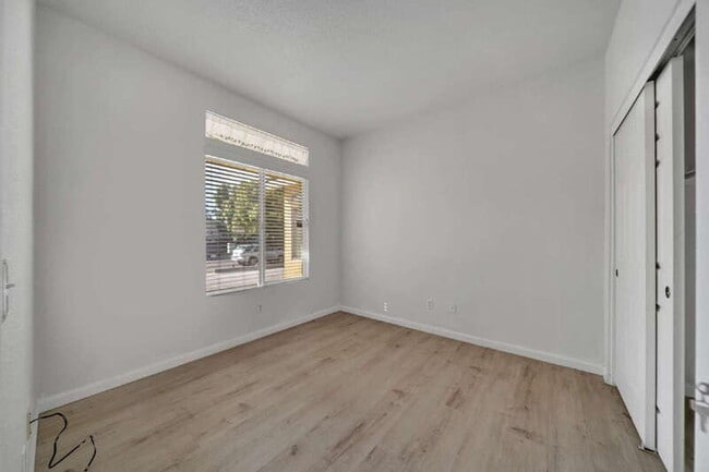 Building Photo - 9326 Lembert Dome Cir