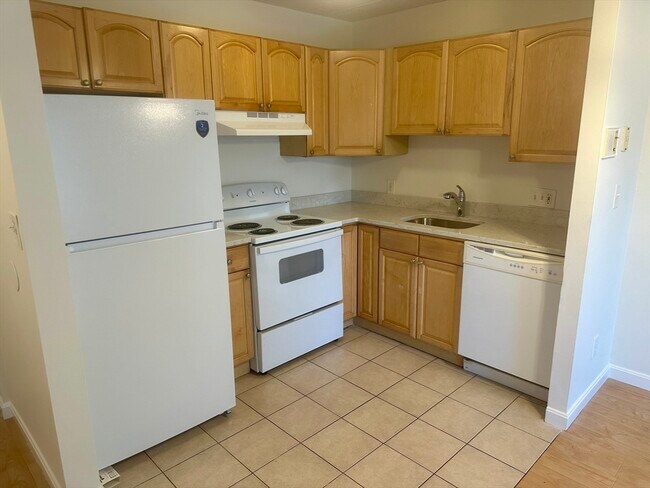 Building Photo - 46 Cochituate Rd