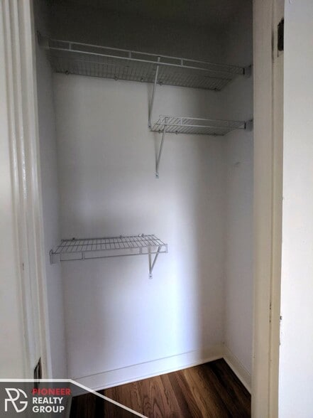 Building Photo - 2423 N Kedzie Blvd