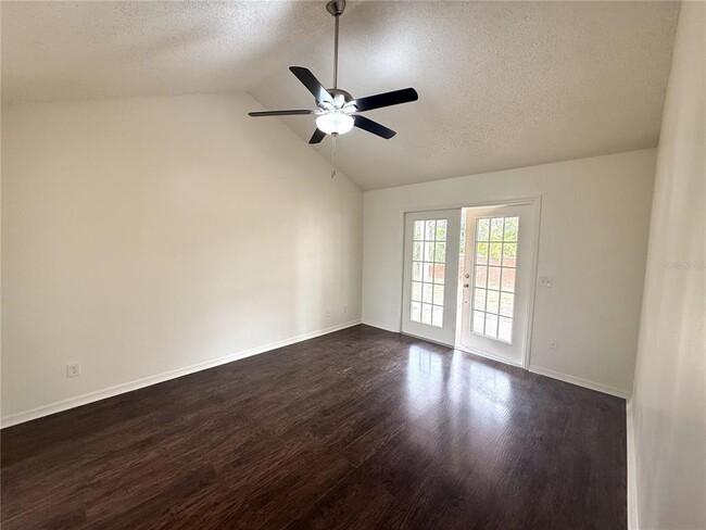 Building Photo - 159 Stillwater Dr