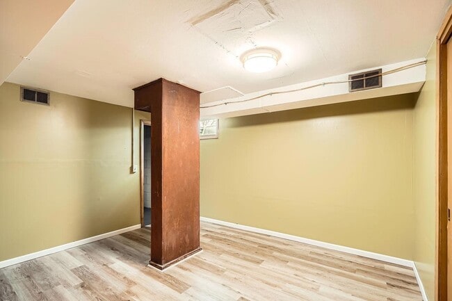 Building Photo - 6300 Quebec Ave N